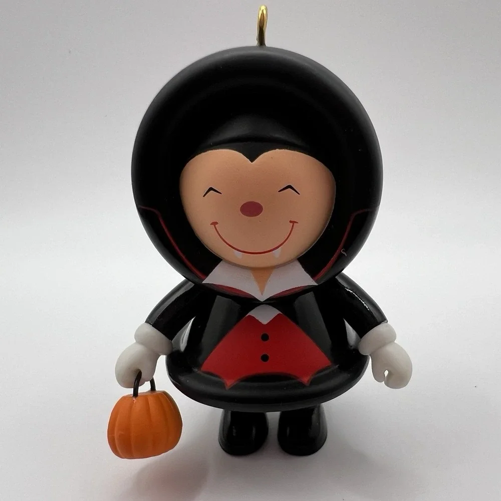 Hallmark Halloween Frosty Halloween Fun Cute Vampire Dracula Costume 2014